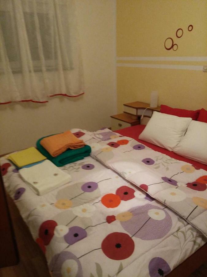 Apartman Gabi カスタヴ エクステリア 写真