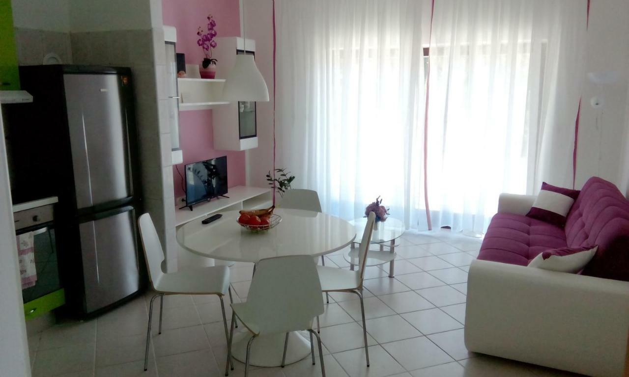 Apartman Gabi カスタヴ エクステリア 写真